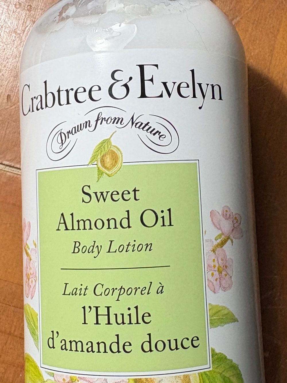 Crabtree & Evelyn Sweet Almond Oil Body Lotion - Light Green and White